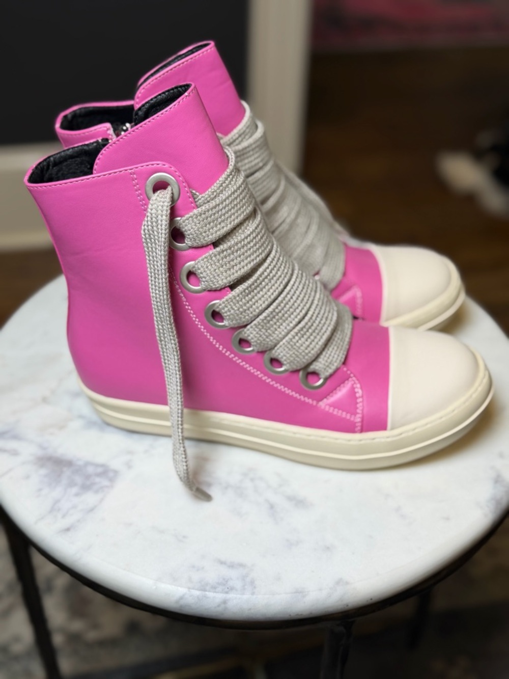 Pink High Top Platform Sneakers Women’s Size 8.5 NWT PU Leather Lace Up Zip Side